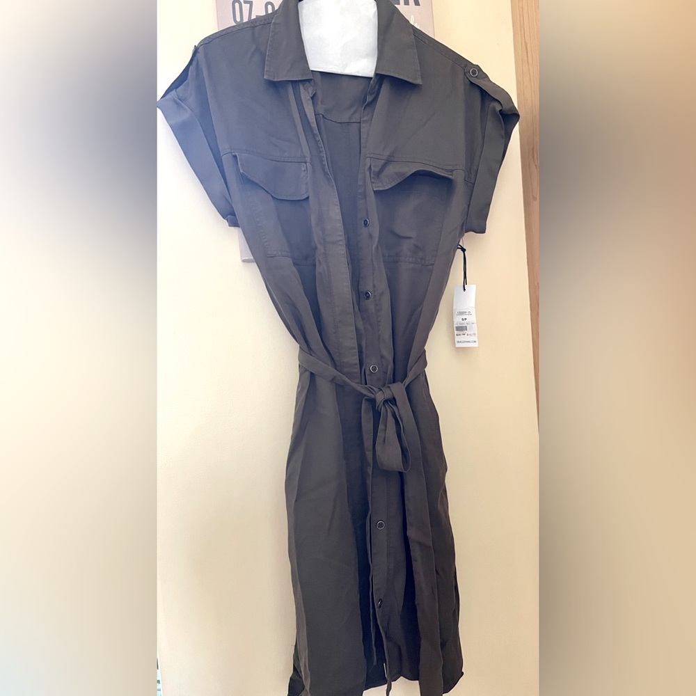 Dress with buttons down